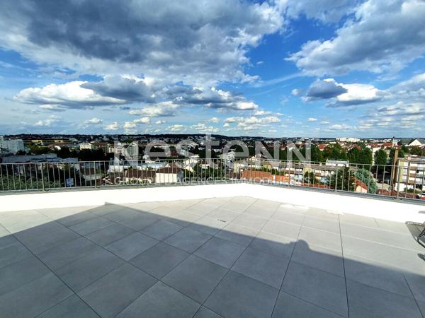 DERNIER ETAGE - DUPLEX - VUE PANORAMIQUE -