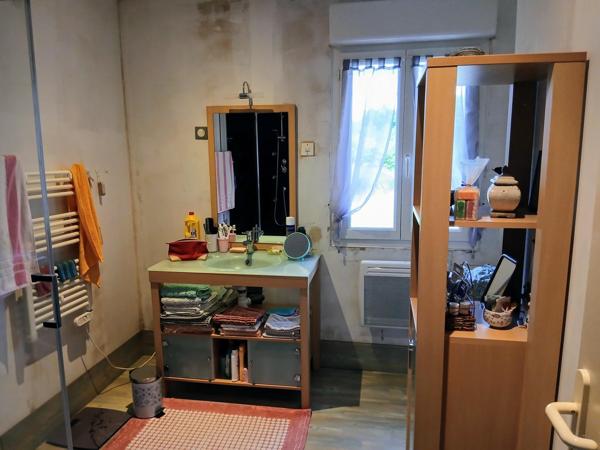 Paviillon de 92 m2 sur parcelle de 6468 m2