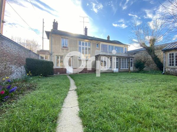 Maison à vendre    8 pièces • 230 m2 Senlis