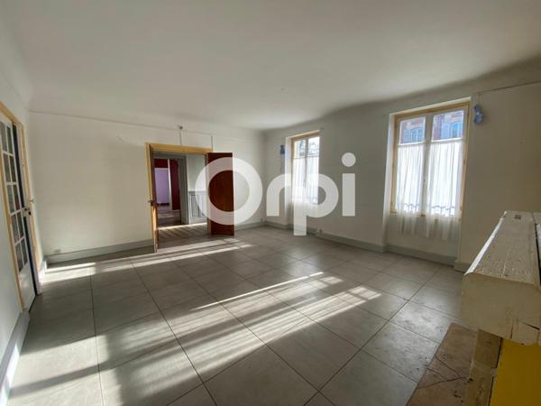 Maison à vendre    8 pièces • 230 m2 Senlis