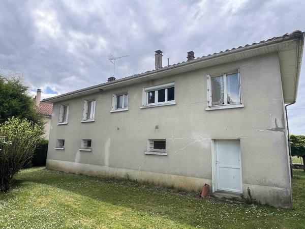 MAISON AVEC TERRAIN ATTENANT