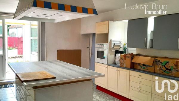 Maison à vendre 7 pièces 183 m² Saint-Sauveur-en-Puisaye