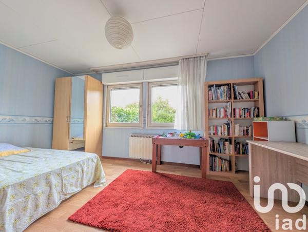 Pavillon 6 pièces de 150 m² à Orgeval (78630)