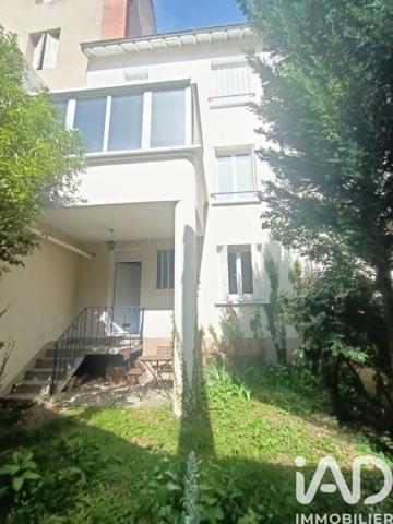Maison à vendre 6 pièces 146,75 m² Vichy