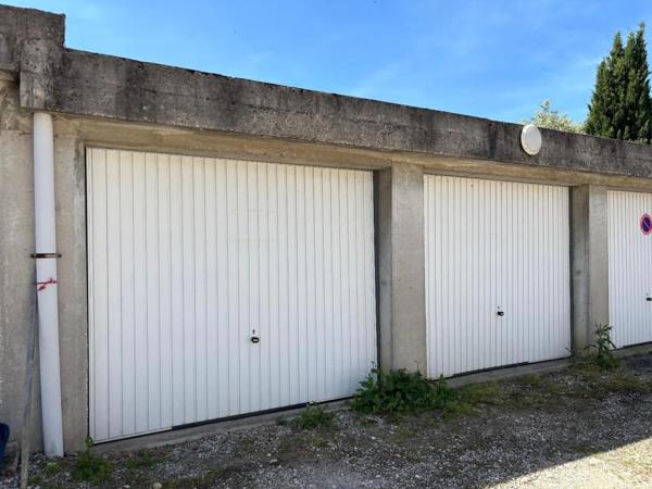 Parking / Box à louer à Bourg-de-Péage (26300)