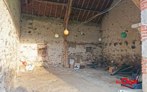 Maison à vendre    2 pièces •  Archignat