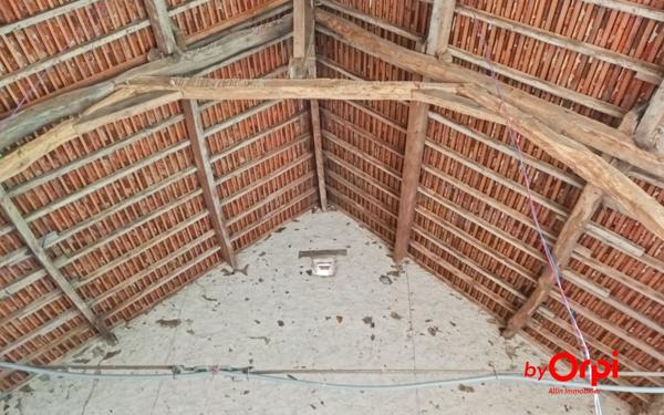 Maison à vendre    2 pièces •  Archignat