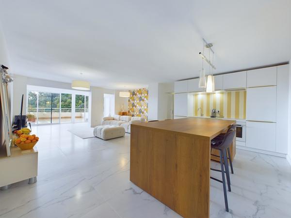 Appartement 3 pièces - 105 m² Bien prestige