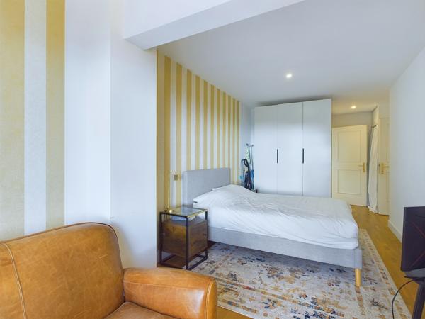 Appartement 3 pièces - 105 m² Bien prestige