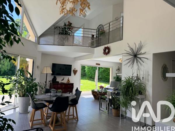 Maison à vendre 7 pièces 154 m² Les Loges-Marchis