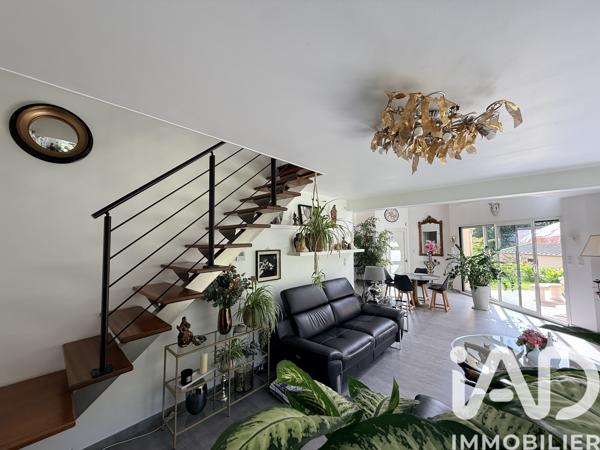 Maison à vendre 7 pièces 154 m² Les Loges-Marchis