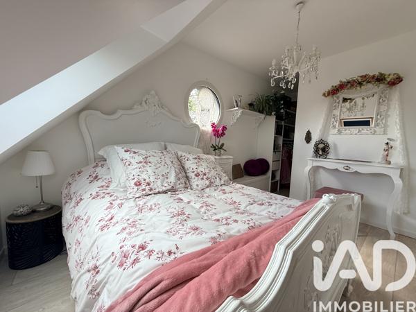 Maison à vendre 7 pièces 154 m² Les Loges-Marchis