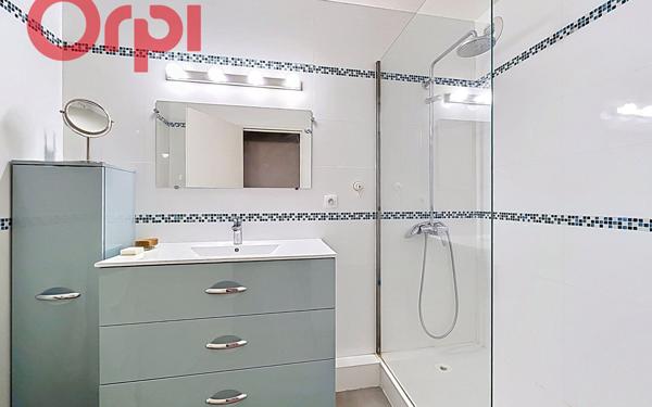 Appartement à vendre    3 pièces • 65 m2 Yerres