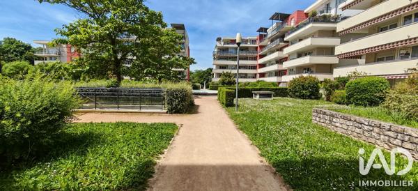 Appartement à vendre 3 pièces 71 m² Bourgoin-Jallieu