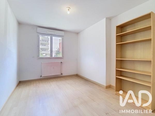 Appartement à vendre 3 pièces 71 m² Bourgoin-Jallieu