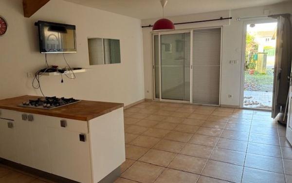 Maison à vendre    3 pièces •  Rignieux-le-Franc