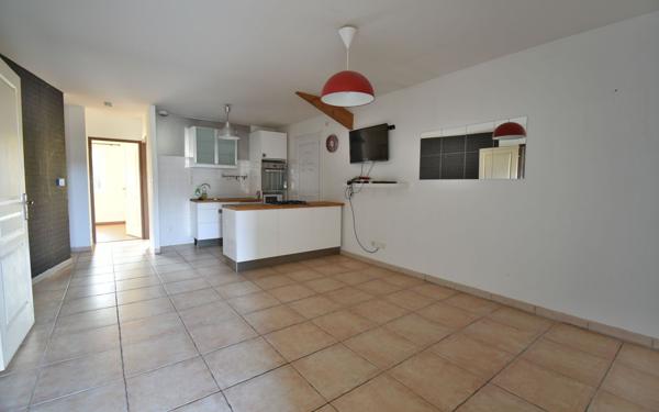 Maison à vendre    3 pièces •  Rignieux-le-Franc