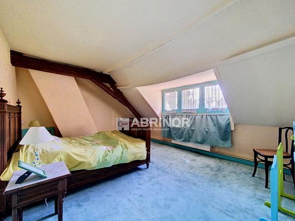 TOURCOING - MAISON SEMI-FLAMANDE DE 159m² - 4 CHAMBRES - CAVE - GARAGE - JARDIN TOURCOING