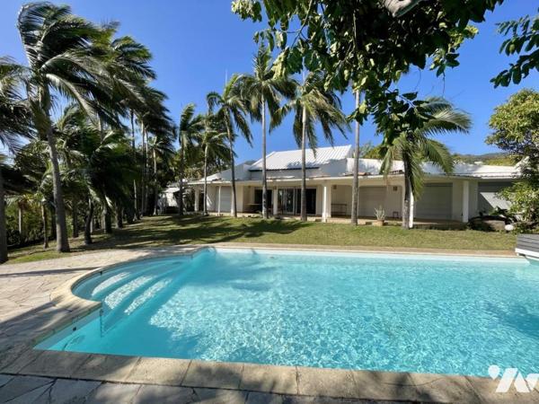 SAINT DENIS ST FRANCOIS VILLA PISCINE VUE