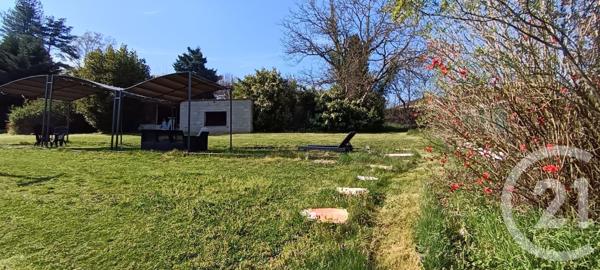 Maison à vendre  10 pièces - 230 m2 LAVAULT STE ANNE - 03