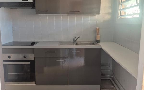 Appartement à vendre    2 pièces • 60,02 m2 Fort-de-France