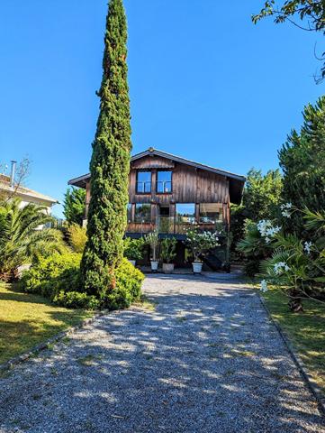 MAGNIFIQUE VILLA 9 pièces 235 m² - Quartier la Hume , MAGNIFIQUE VILLA 9 pièces 235 m² - Quartier la Hume ,