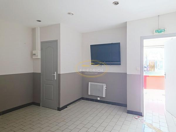 LOCAL COMMERCIAL ou PROFESSIONNEL - Centre-ville Ligny-en-barrois LOCAL COMMERCIAL ou PROFESSIONNEL - Centre-ville Ligny-en-barrois