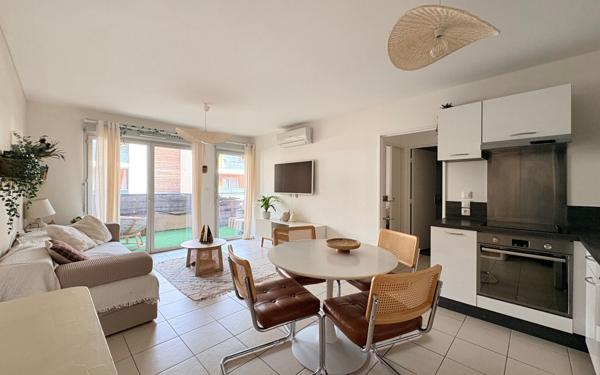 Appartement à vendre    3 pièces •  Cuers