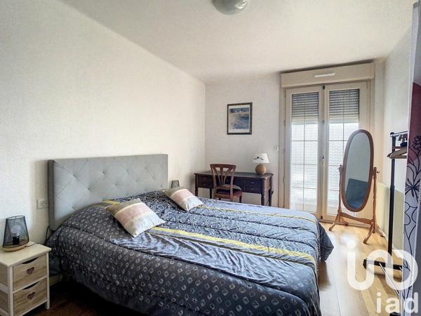 Maison traditionnelle 10 pièces de 294 m² à Plérin (22190)