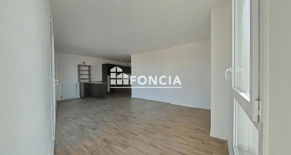 Location Appartement 4 pièces 72.76 m² - Livry-gargan 93190