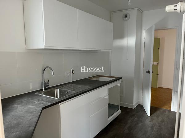 Location Appartement 5 pièces 105 m² - Le Chesnay 78150