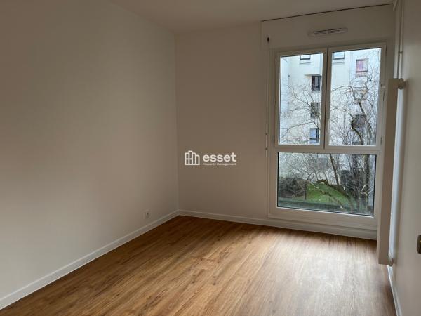 Location Appartement 5 pièces 105 m² - Le Chesnay 78150