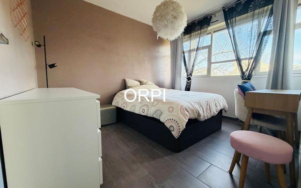 Appartement à vendre    2 pièces • 43,07 m2 Villejuif
