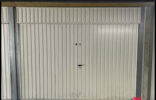 Parking / box Nevers 20 m2