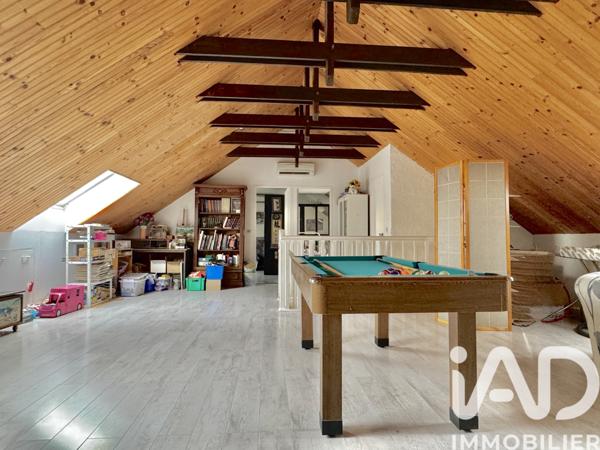 Maison à vendre 8 pièces 197 m² Saint-Germain-lès-Corbeil