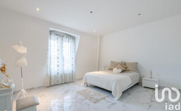 Maison à vendre 10 pièces 367 m² Melun