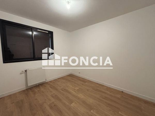 Location Appartement 5 pièces 100.15 m² - 1 RUE GERMAINE TILLON La Queue En Brie 94510