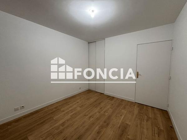 Location Appartement 5 pièces 100.15 m² - 1 RUE GERMAINE TILLON La Queue En Brie 94510