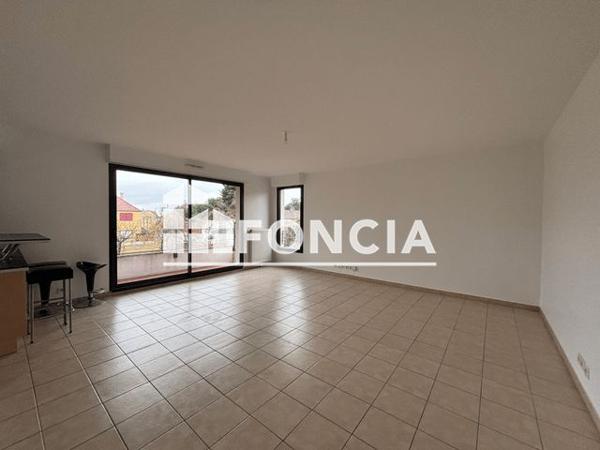 Location Appartement 5 pièces 100.15 m² - 1 RUE GERMAINE TILLON La Queue En Brie 94510