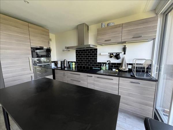 Appartement à louer 1 218 € CC LE BOUSCAT 3 p 78 m² DPE D