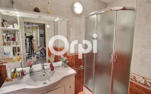 Appartement à vendre    3 pièces • 87,11 m2 Marseille 13