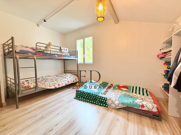 Maison
         6 pièces
        - 170 m² Bien prestige