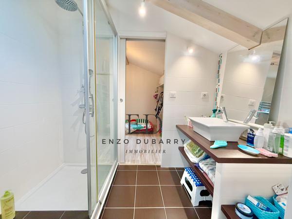 Maison
         6 pièces
        - 170 m² Bien prestige