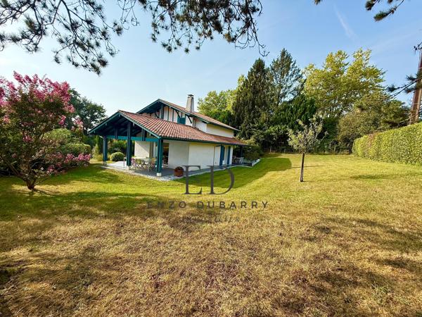 Maison
         6 pièces
        - 170 m² Bien prestige