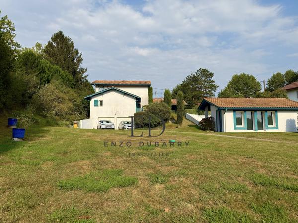 Maison
         6 pièces
        - 170 m² Bien prestige