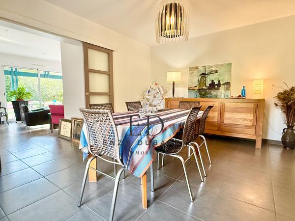 Maison
         6 pièces
        - 170 m² Bien prestige