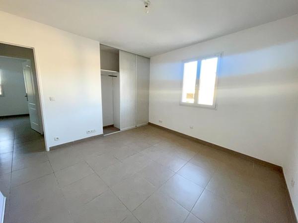 Charleval T4 avec garage