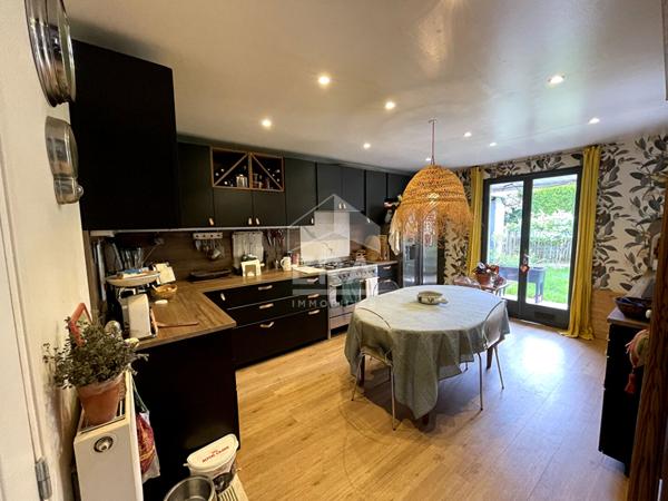 Maison 7 pièce(s) 157 m2 à Guyancourt / Bouviers