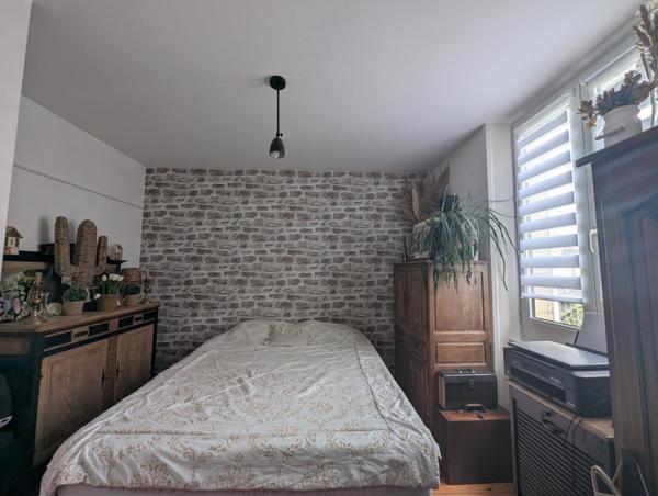 "La Maison aux Mille Plantes" – Charme, volume et potentiel – Beauvais