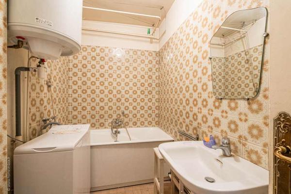 Paris (75020) Paris 20ème, 4 pièces 78m2 au 6ème étage avec ascenseur - Tavaux